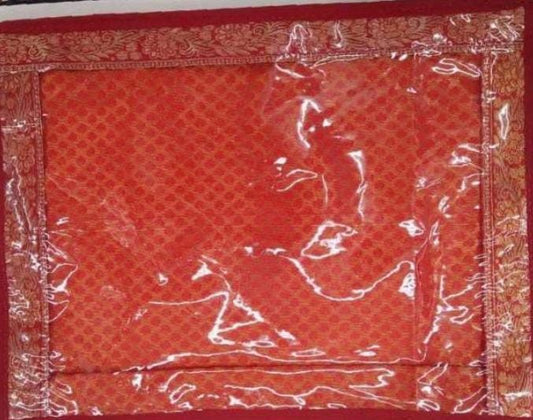 3 Inchi Lal Saree Cover
